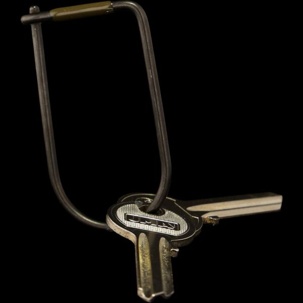 Craighill Wilson Keyring - Carbon Black Enameled (Olive)