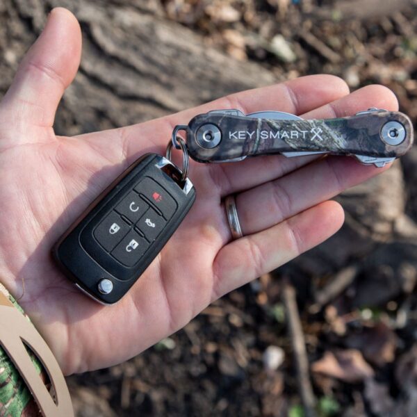 KeySmart Rugged Aluminum Compact Key Organiser, Mossy Oak - Image 4