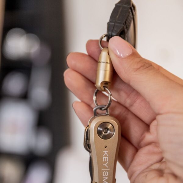 KeySmart Mag Connect | Magnetic Quick Connect, Gold - Image 3
