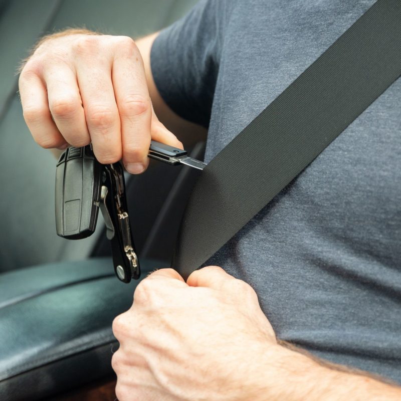 KeySmart Dapper 100 Slim Keychain Gentleman’s Knife