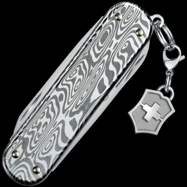 Victorinox Classic SD Brilliant Damast - Image 2