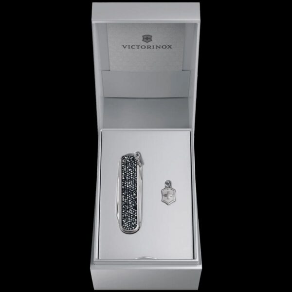 Victorinox Classic SD Brilliant Crystal - Image 4