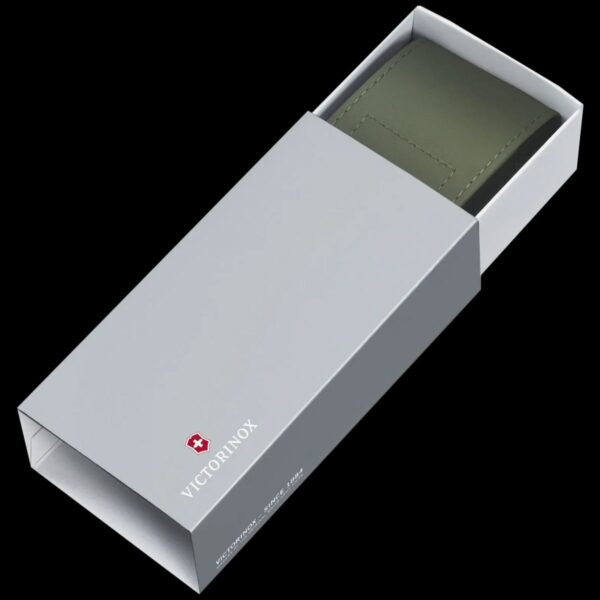 Victorinox Hunter Pro, Included Eyelet, Black - Image 3