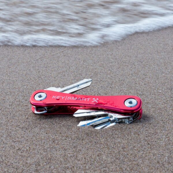 KeySmart Rugged Aluminum Compact Key Organiser - Image 11