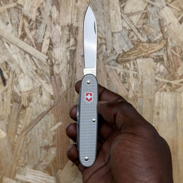 Victorinox Electrician - Image 2