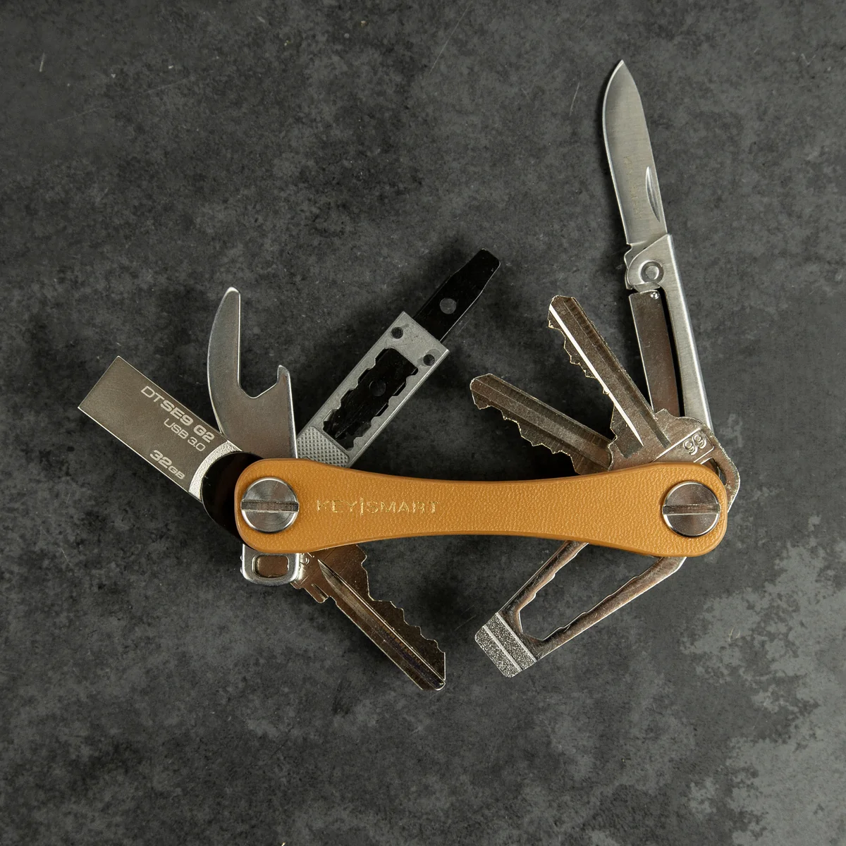 KeySmart Compact Key Holder - Image 7