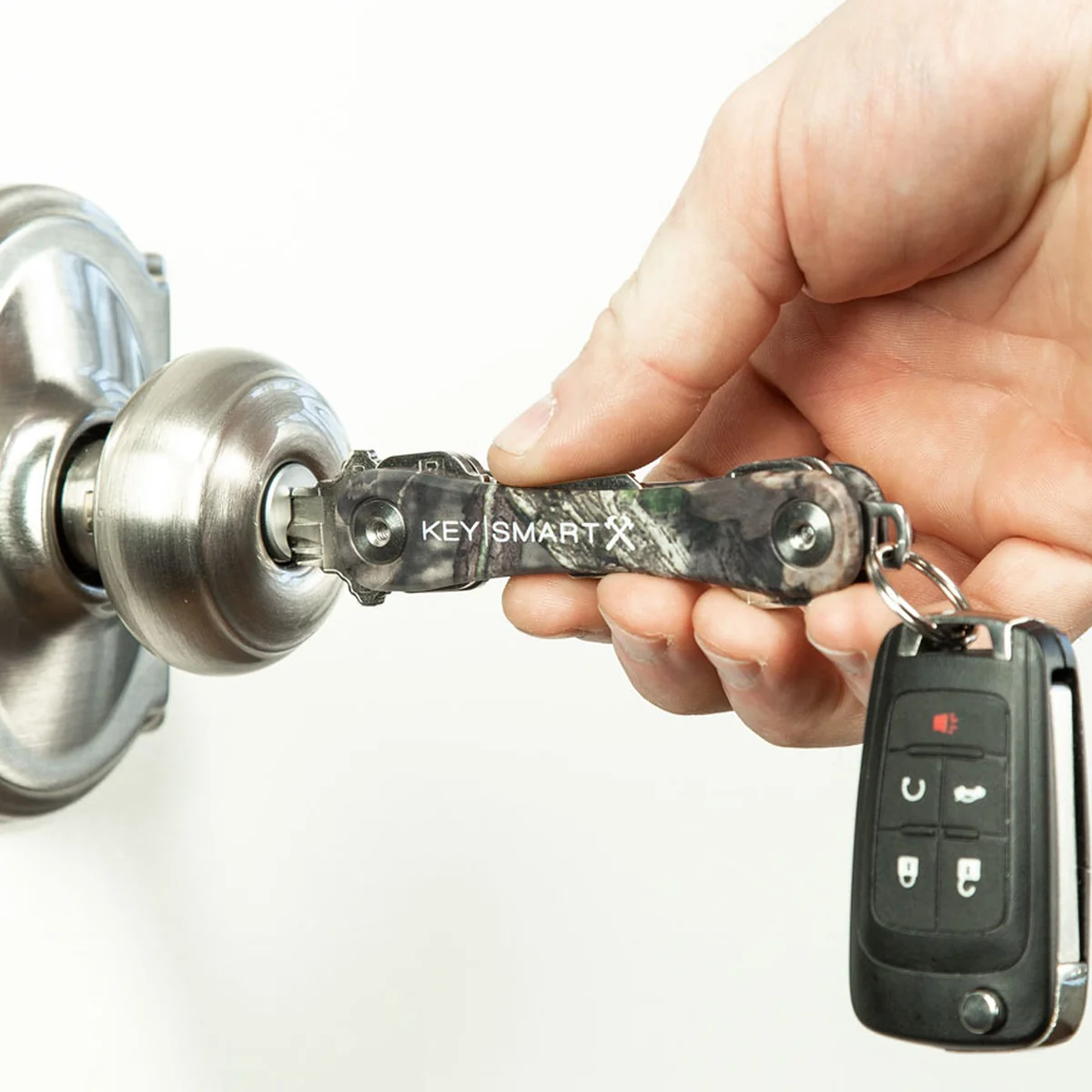 KeySmart Rugged Aluminum Compact Key Organiser, Mossy Oak - Image 3