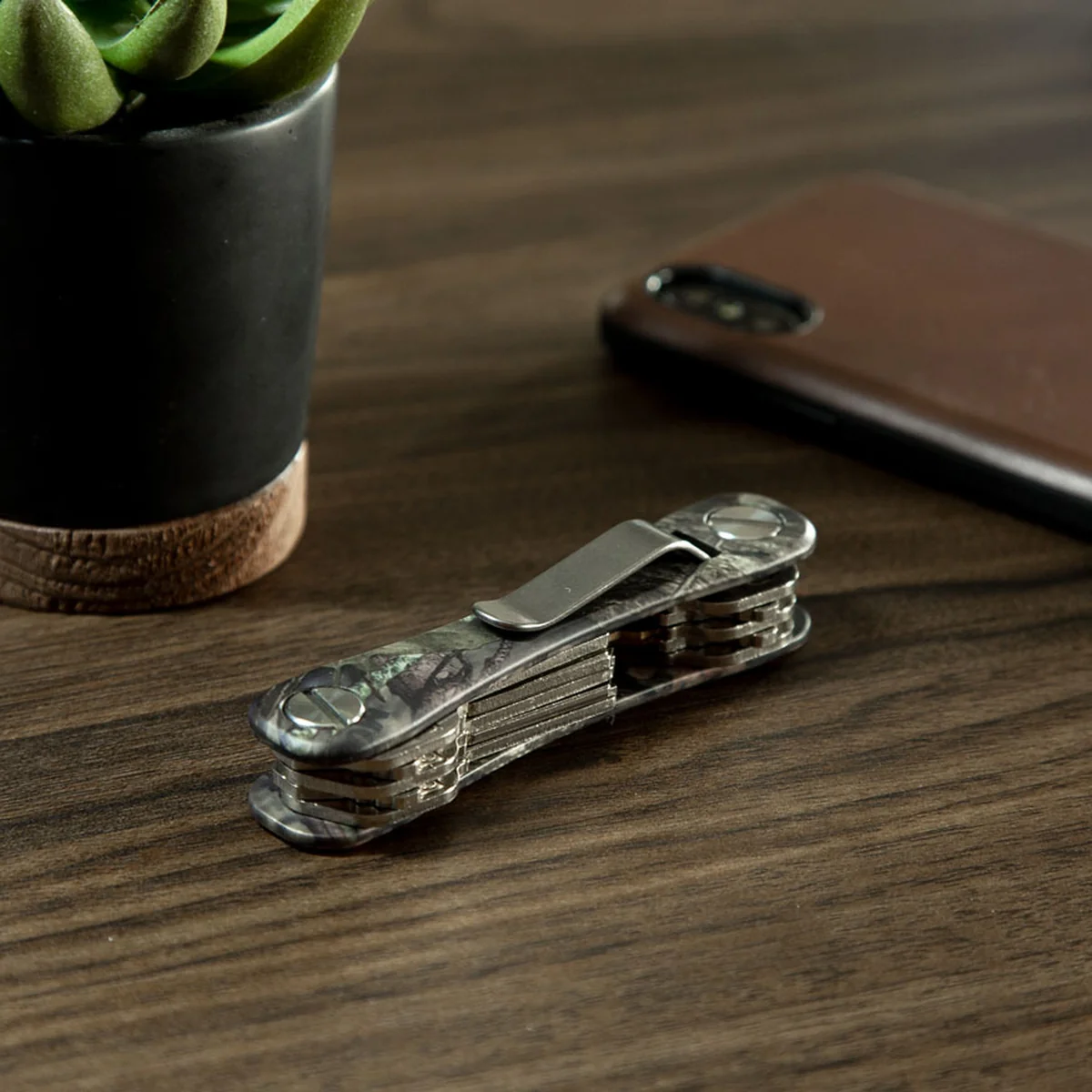KeySmart Rugged Aluminum Compact Key Organiser, Mossy Oak - Image 8