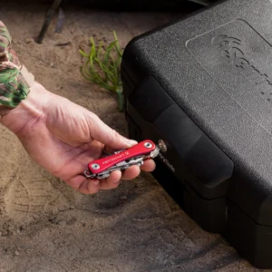 KeySmart Rugged Aluminum Compact Key Organiser - Image 15
